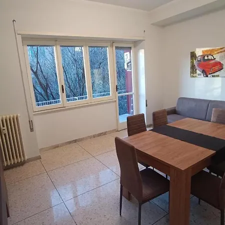 Mondovi 27 - Ponte Lungo Station Apartment Rom
